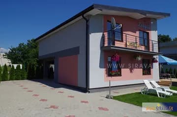 Izby s balkónom