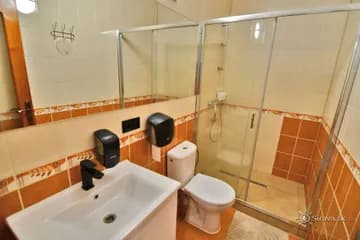 Apartmán 1, Vinné