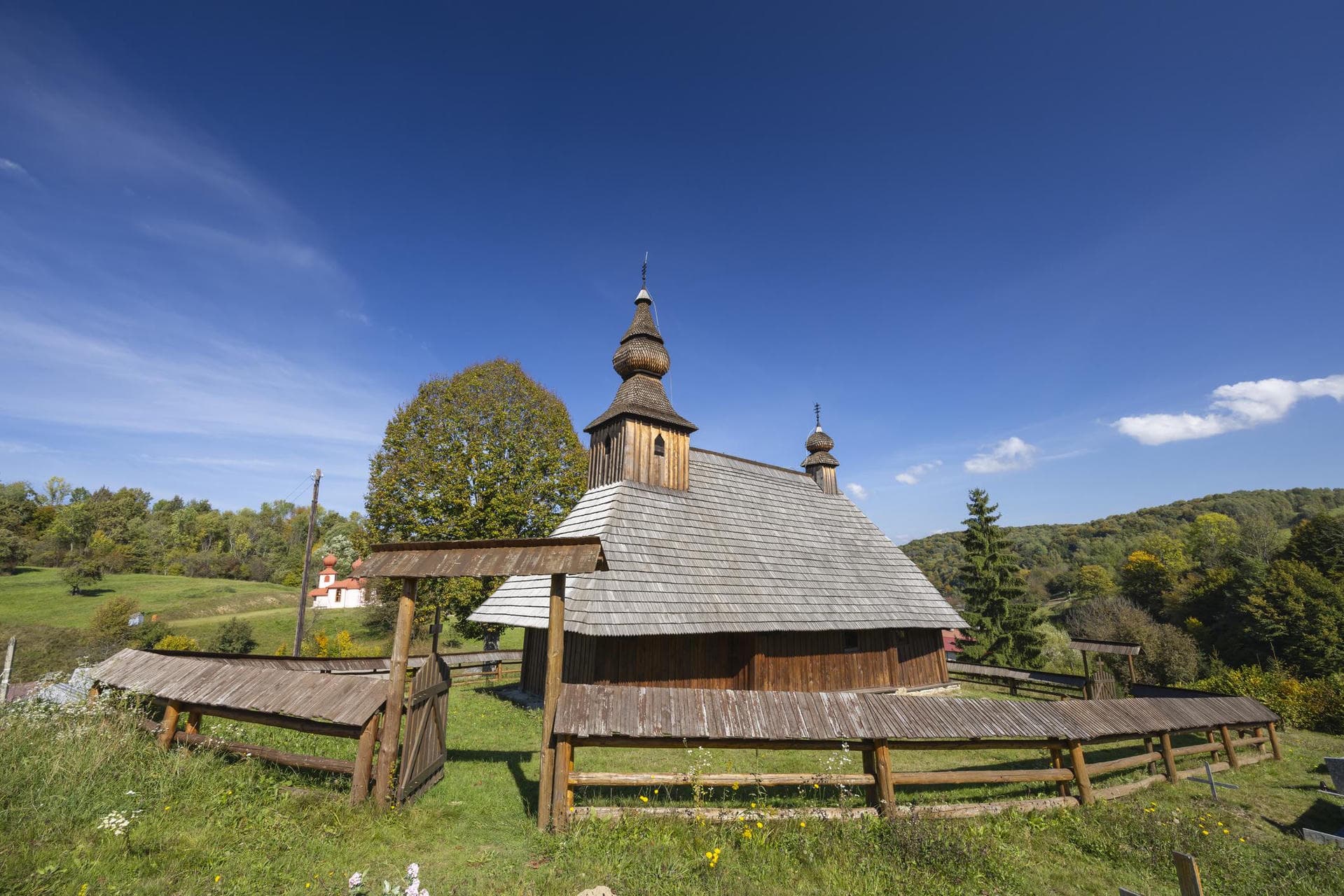 Kostol Hradbová Roztoka