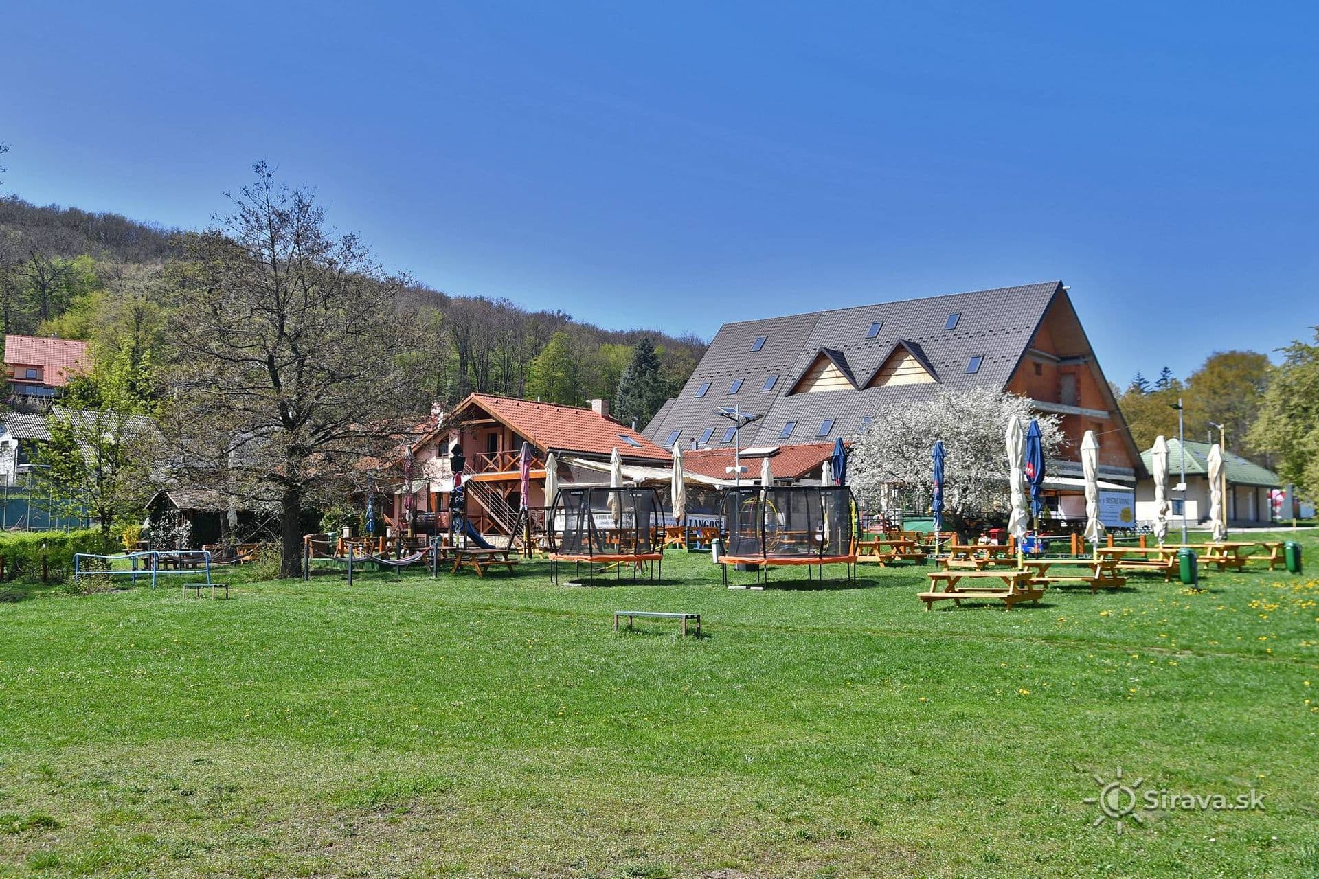 Apartmány Vinné
