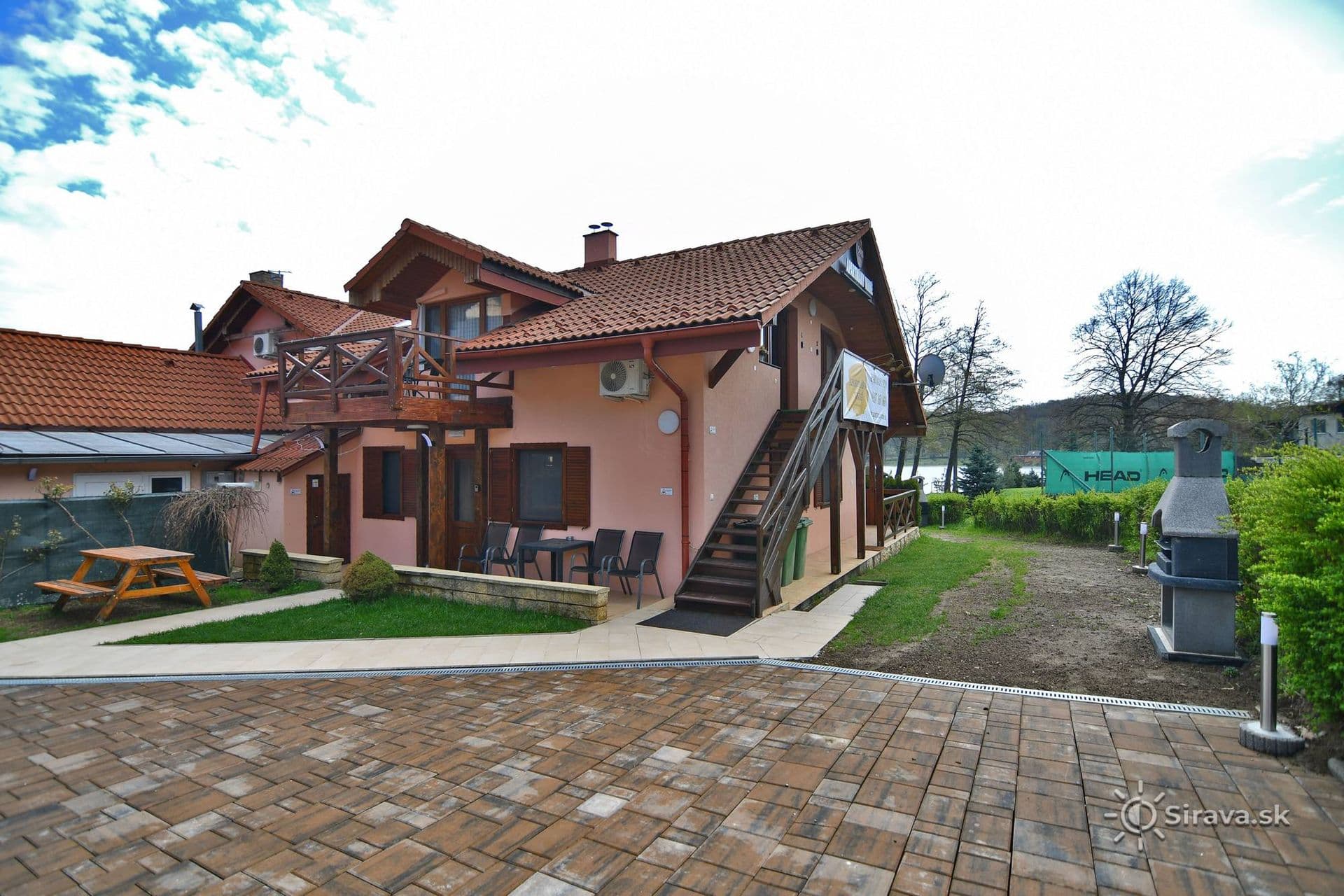 Apartmány Vinné